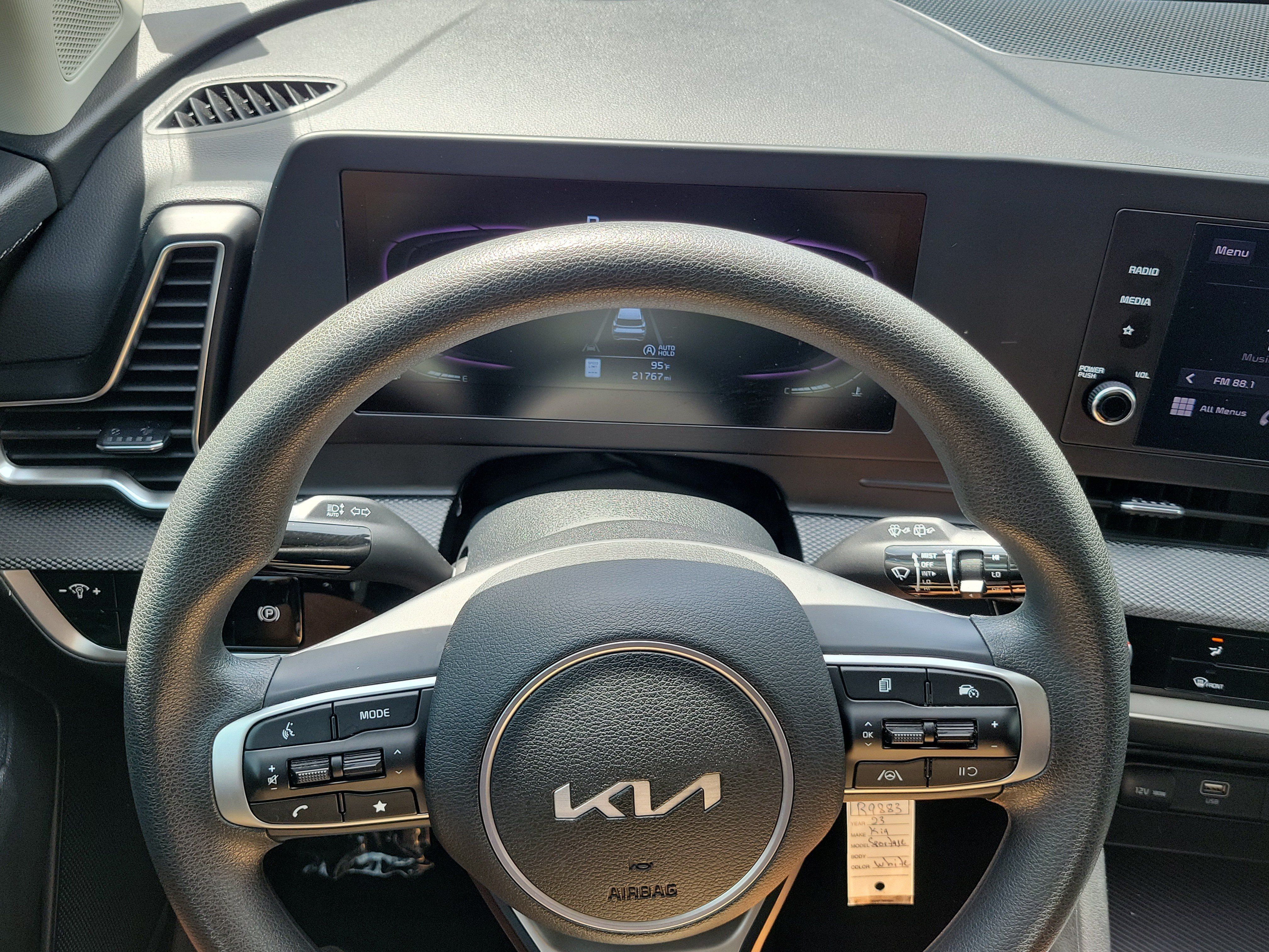 Used 2023 Kia Sportage LX AWD/4WD image 22