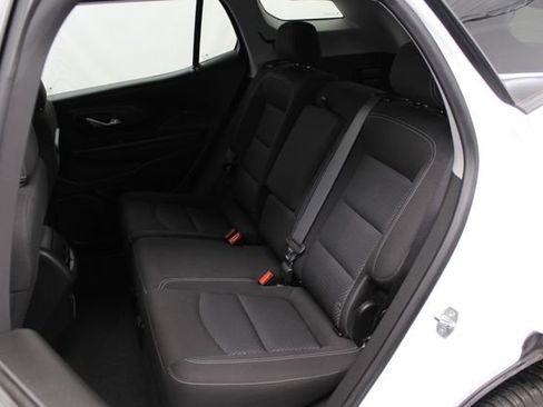 Used 2022 GMC Terrain SLE w/ Driver Convenience Package FWD image 27