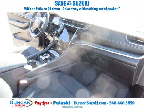 Used 2024 Jeep Grand Cherokee L Laredo image 20