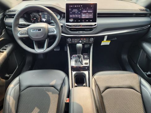 New 2026 Jeep Compass Latitude AWD/4WD image 23