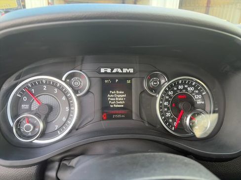 Used 2025 RAM 1500 Big Horn AWD/4WD image 15