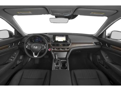 Used 2018 Honda Accord Touring image 4