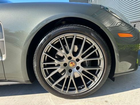 Used 2023 Porsche Panamera Platinum Edition image 42