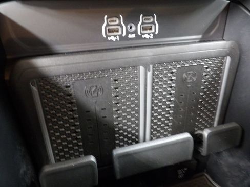 Used 2025 RAM 2500 Big Horn AWD/4WD image 68