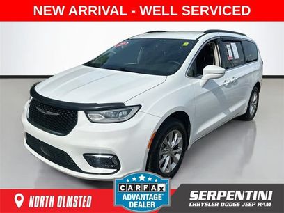 Used 2022 Chrysler Pacifica Touring-L