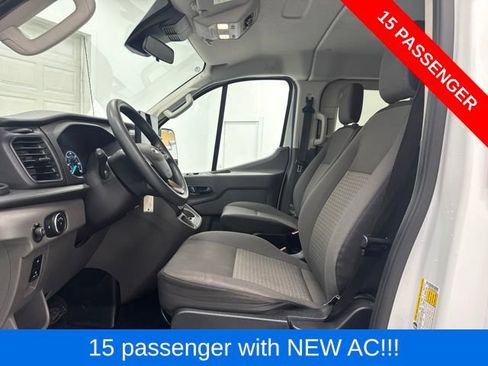 Used 2023 Ford Transit 350 XLT RWD image 24