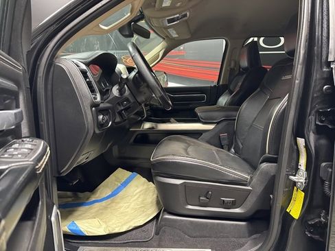 Used 2022 RAM 2500 Laramie w/ Snow Chief Group image 4