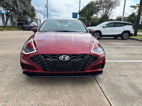 Used 2023 Hyundai Sonata SEL w/ Convenience Package FWD image 2