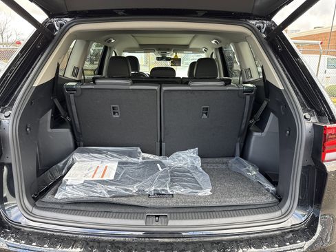 New 2026 Volkswagen Atlas SE image 4