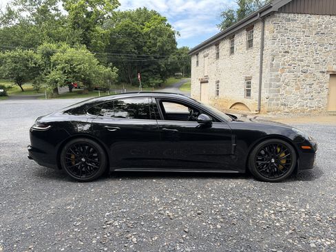Used 2022 Porsche Panamera Turbo S AWD/4WD image 4