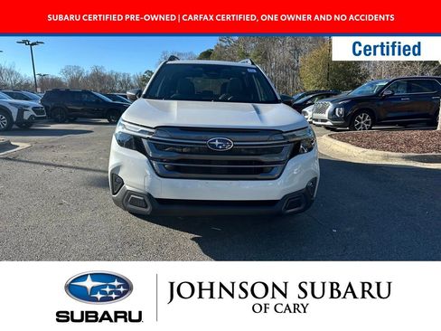 Certified 2025 Subaru Forester Limited image 2