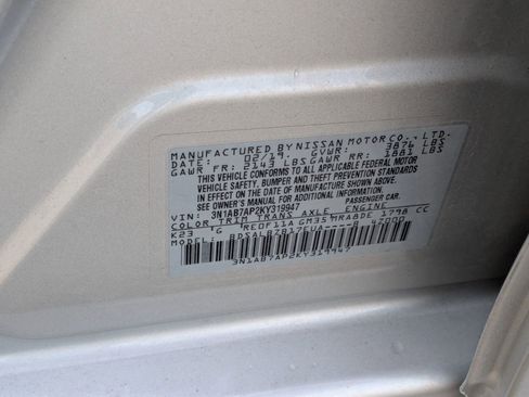 Used 2019 Nissan Sentra S image 27