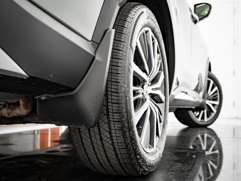 Used 2025 INFINITI QX60 Sensory image 41