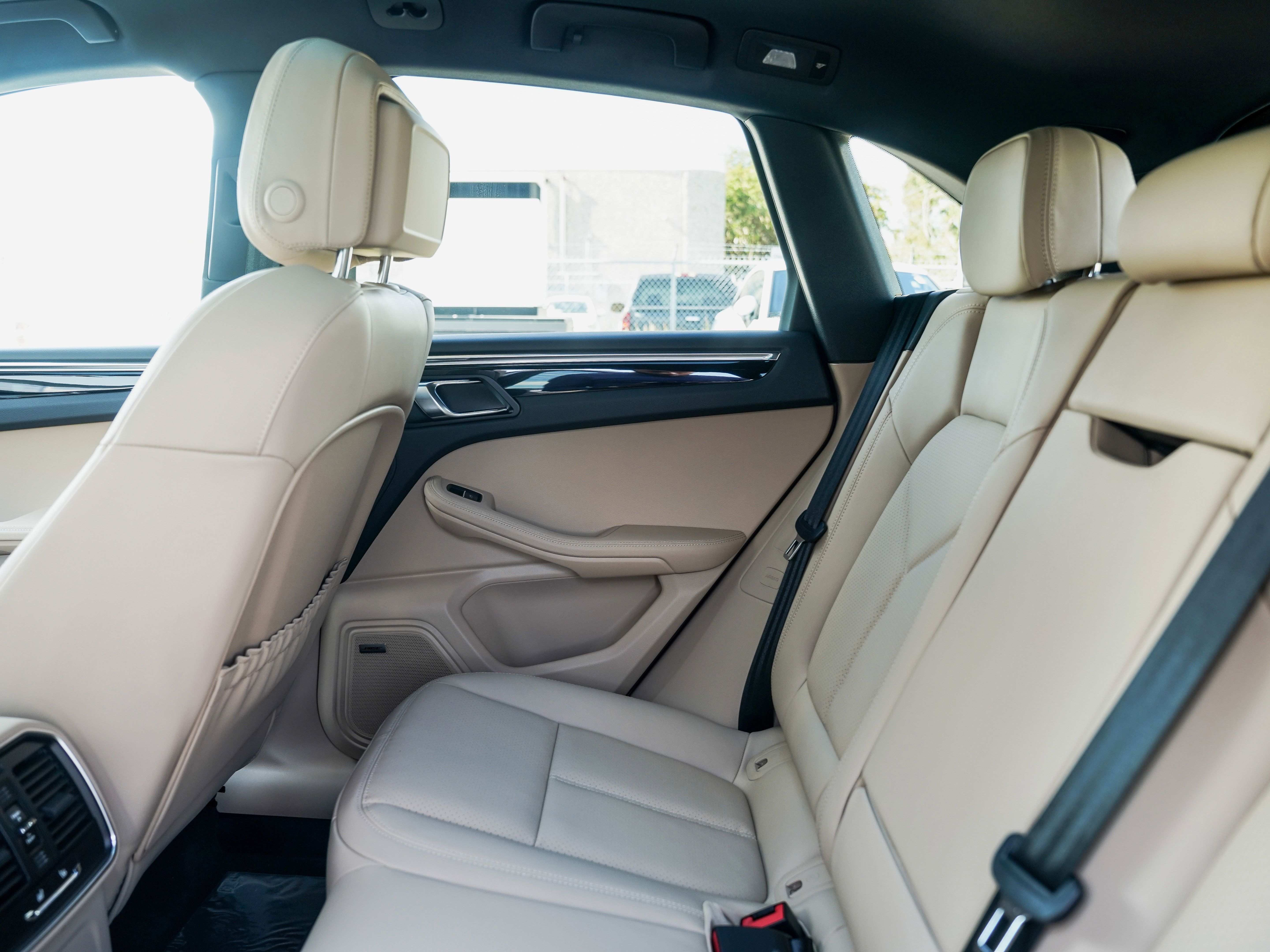 Certified 2026 Porsche Macan S AWD/4WD image 28
