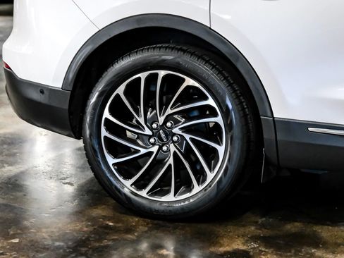 Used 2019 Lincoln Nautilus Reserve image 56