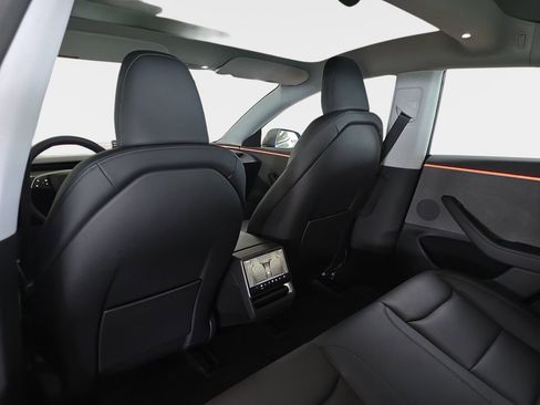 Used 2025 Tesla Model 3 Long Range image 16