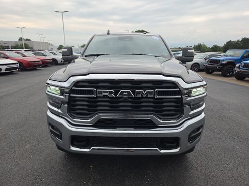 Used 2025 RAM 2500 Big Horn AWD/4WD image 2