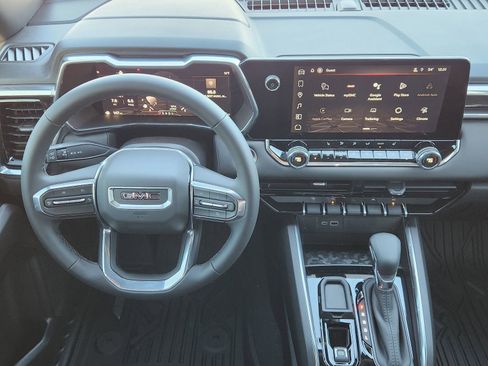 New 2026 GMC Canyon Elevation w/ Convenience Package image 30