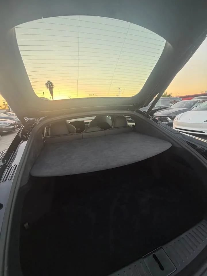 Used 2026 Tesla Model S Plaid AWD/4WD image 9