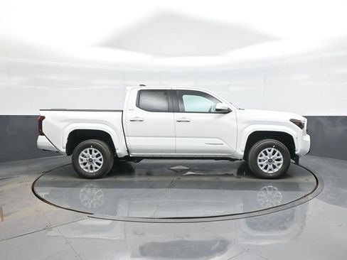 New 2026 Toyota Tacoma SR5 image 8