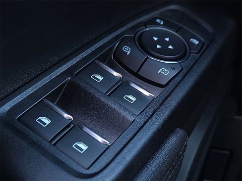 New 2025 Ford Ranger XLT w/ Equipment Group 301A High image 16