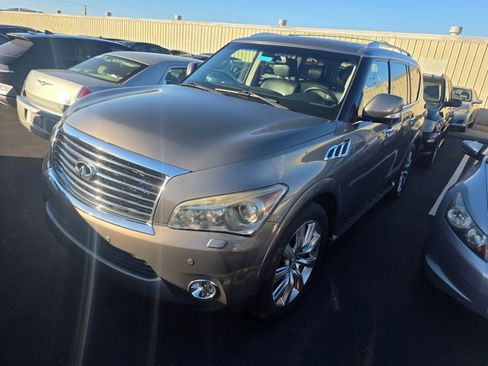 Used 2013 INFINITI QX56 4WD w/ Deluxe Touring Pkg image 1