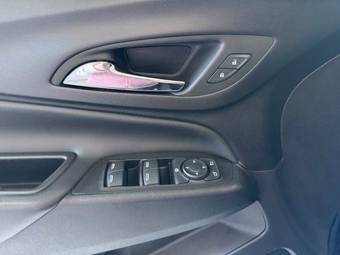 Certified 2022 Chevrolet Equinox LT image 25