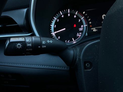 Used 2023 Toyota Highlander XSE image 40