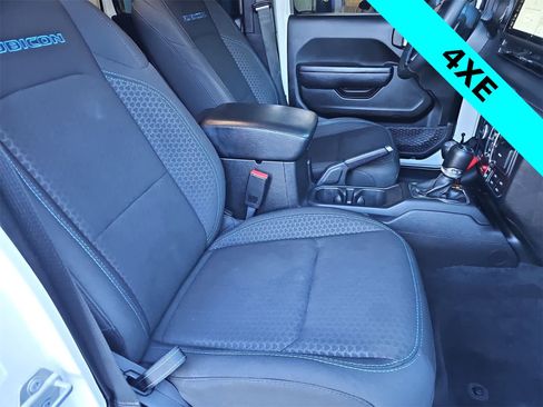 Used 2024 Jeep Wrangler Unlimited Rubicon 4xe w/ Convenience Group image 18