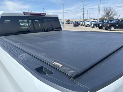 Used 2022 Chevrolet Silverado 1500 LTZ AWD/4WD image 8