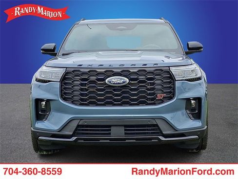 Certified 2025 Ford Explorer ST image 2