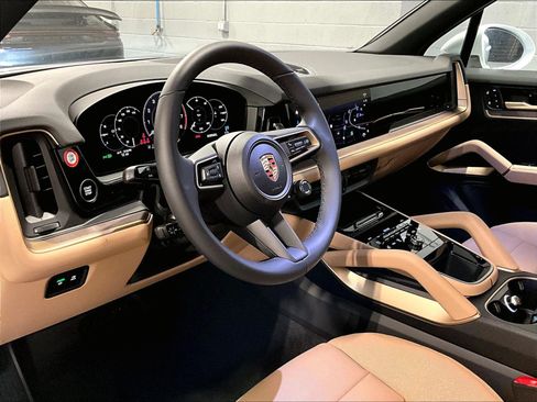 New 2026 Porsche Cayenne AWD/4WD image 4