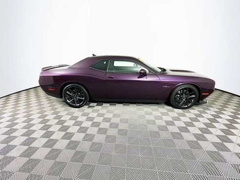 Used 2022 Dodge Challenger R/T w/ Performance Handling Group image 11