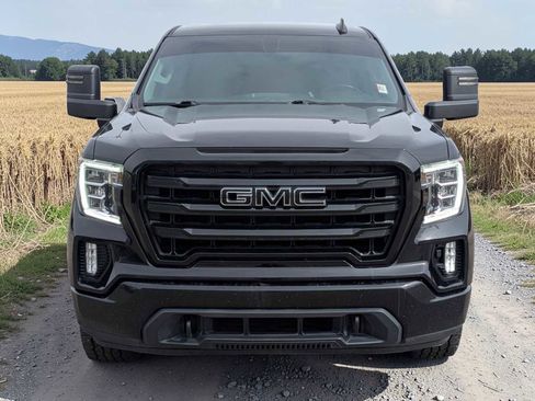 Used 2022 GMC Sierra 1500 Elevation w/ LPO, Elevation Black Package image 9