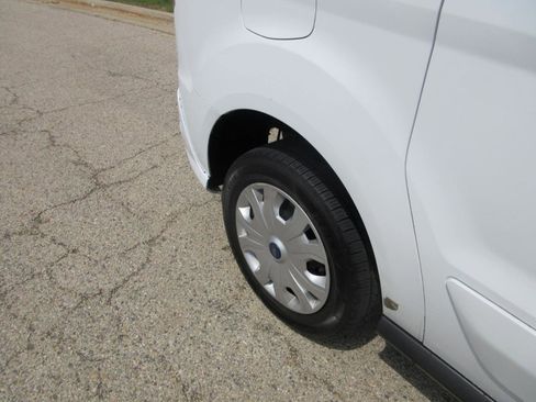 Used 2022 Ford Transit Connect XLT FWD image 15