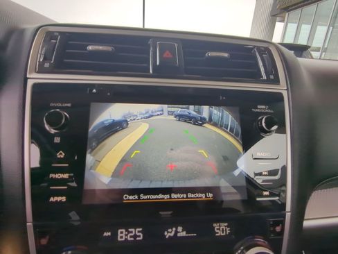 Used 2019 Subaru Outback 2.5i Premium image 16