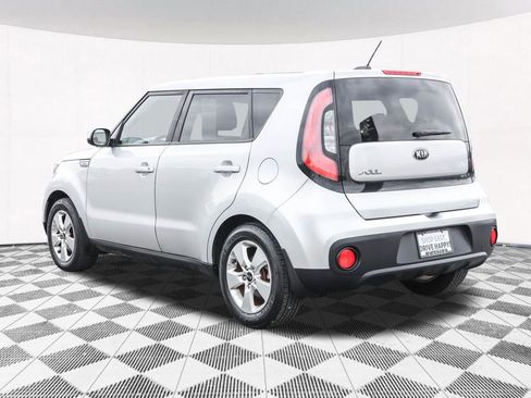 Used 2017 Kia Soul image 11