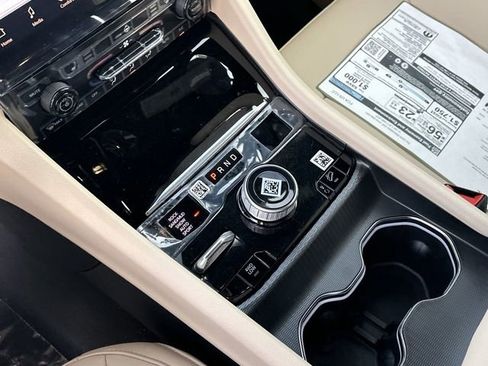 New 2024 Jeep Grand Cherokee Limited 4xe image 17