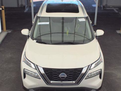 Used 2023 Nissan Rogue SV w/ SV Premium B Package image 10