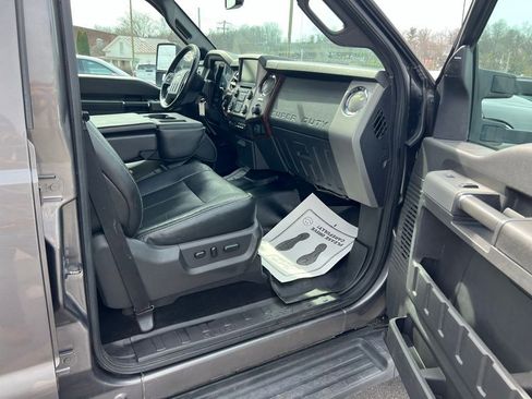 Used 2013 Ford F450 Lariat w/ Lariat Interior Pkg image 20