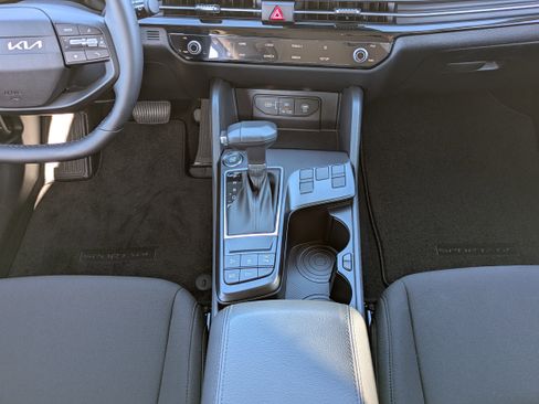 Certified 2026 Kia Sportage LX image 20
