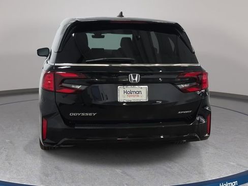 Used 2025 Honda Odyssey Sport-L image 7