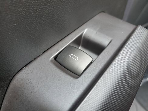 New 2025 GMC Canyon Elevation w/ Convenience Package image 14