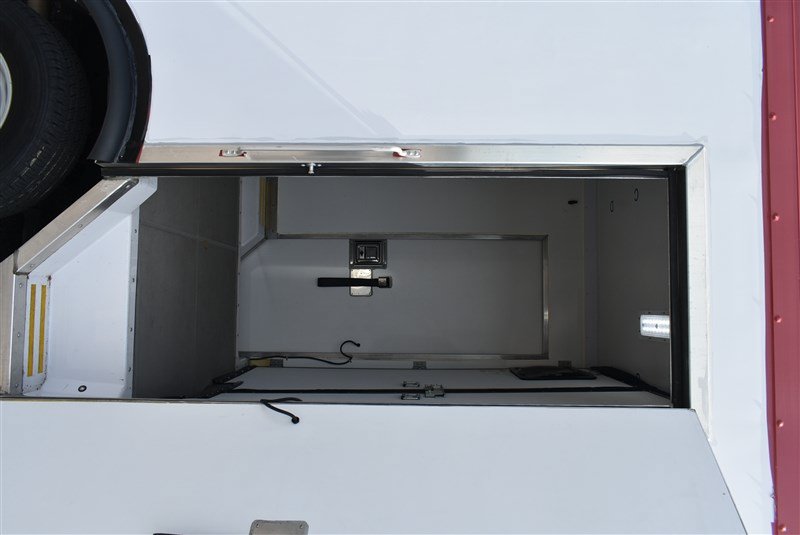 Used 2024 Ford E-350 and Econoline 350 Super Duty w/ Power Windows & Locks Group RWD image 16