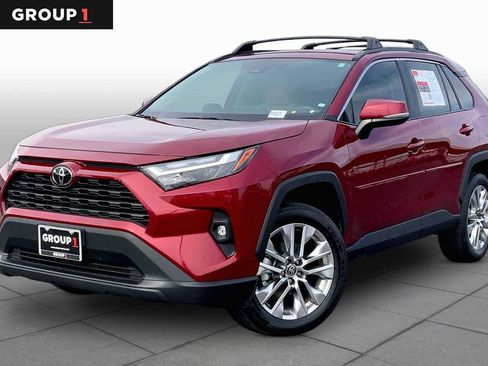 Used 2025 Toyota RAV4 XLE Premium w/ Weather Package AWD/4WD image 1