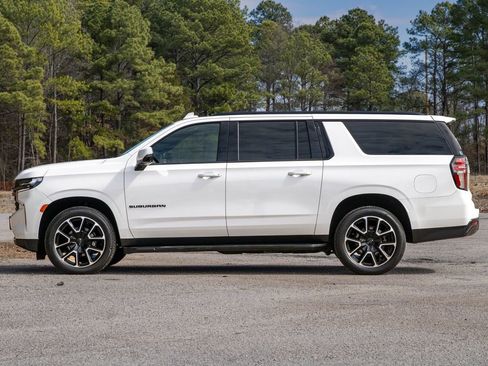 Used 2021 Chevrolet Suburban RST w/ Luxury Package image 9