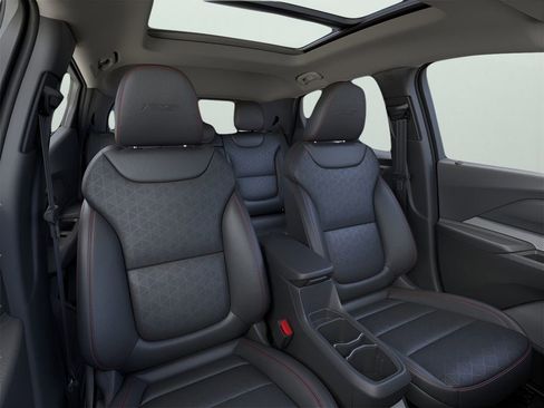 New 2027 Chevrolet Bolt RS w/ Technology Package FWD image 16