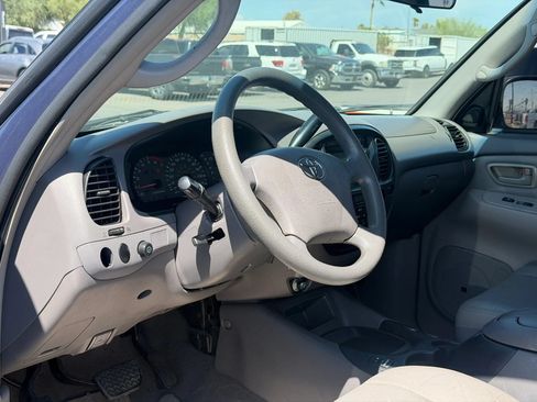 Used 2003 Toyota Sequoia SR5 RWD image 18