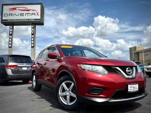 Used 2016 Nissan Rogue S FWD image 1