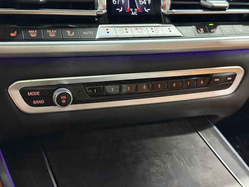Used 2022 BMW X5 xDrive40i w/ M Sport Package AWD/4WD image 37